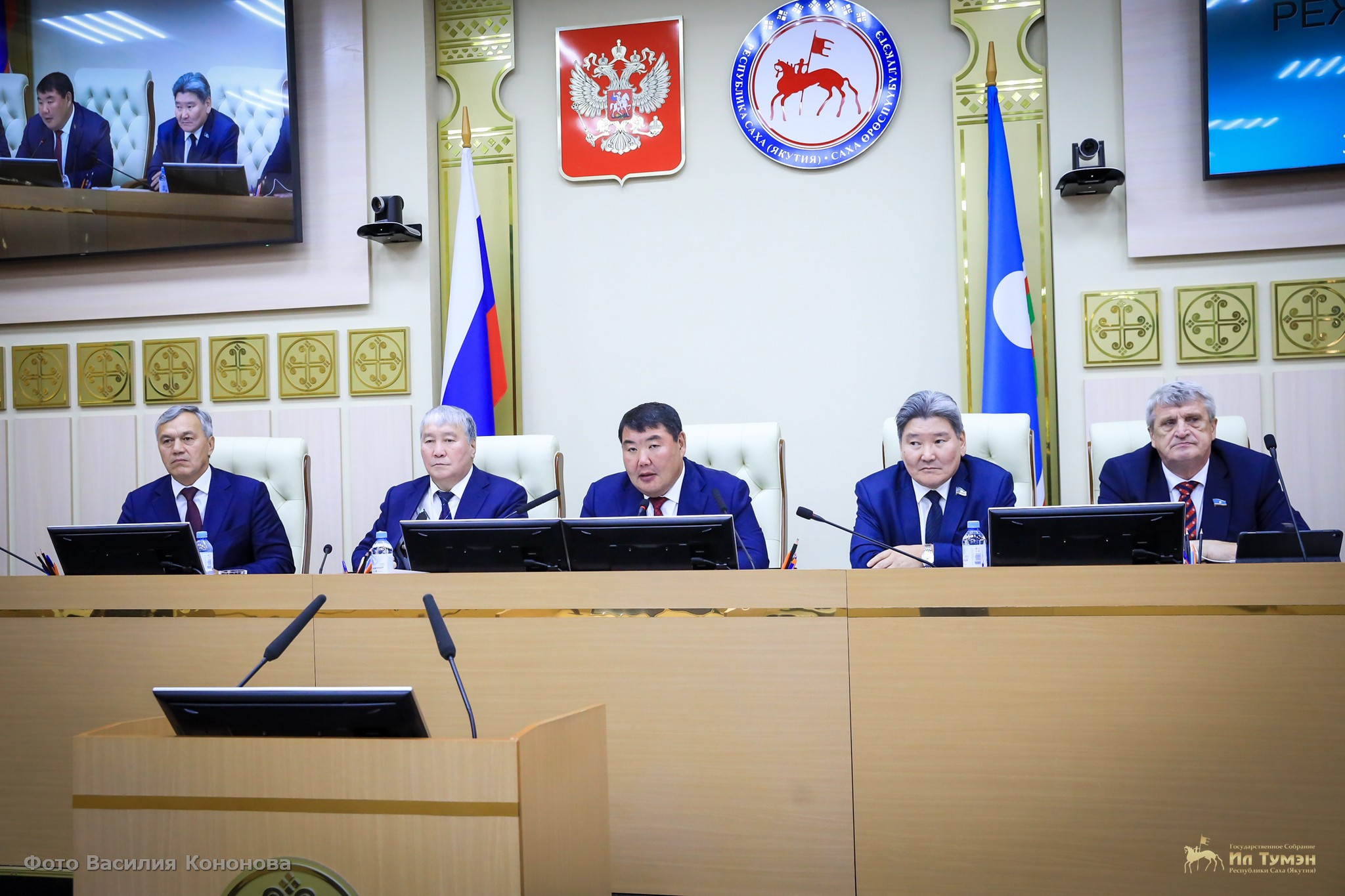Избраны заместители Председателя Государственного Собрания (Ил Тумэн) Якутии